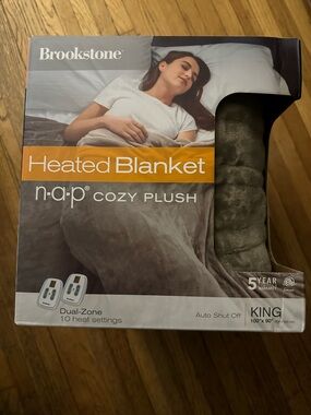Brookstone Heated Cozy Plush Blanket King Sized - Gray